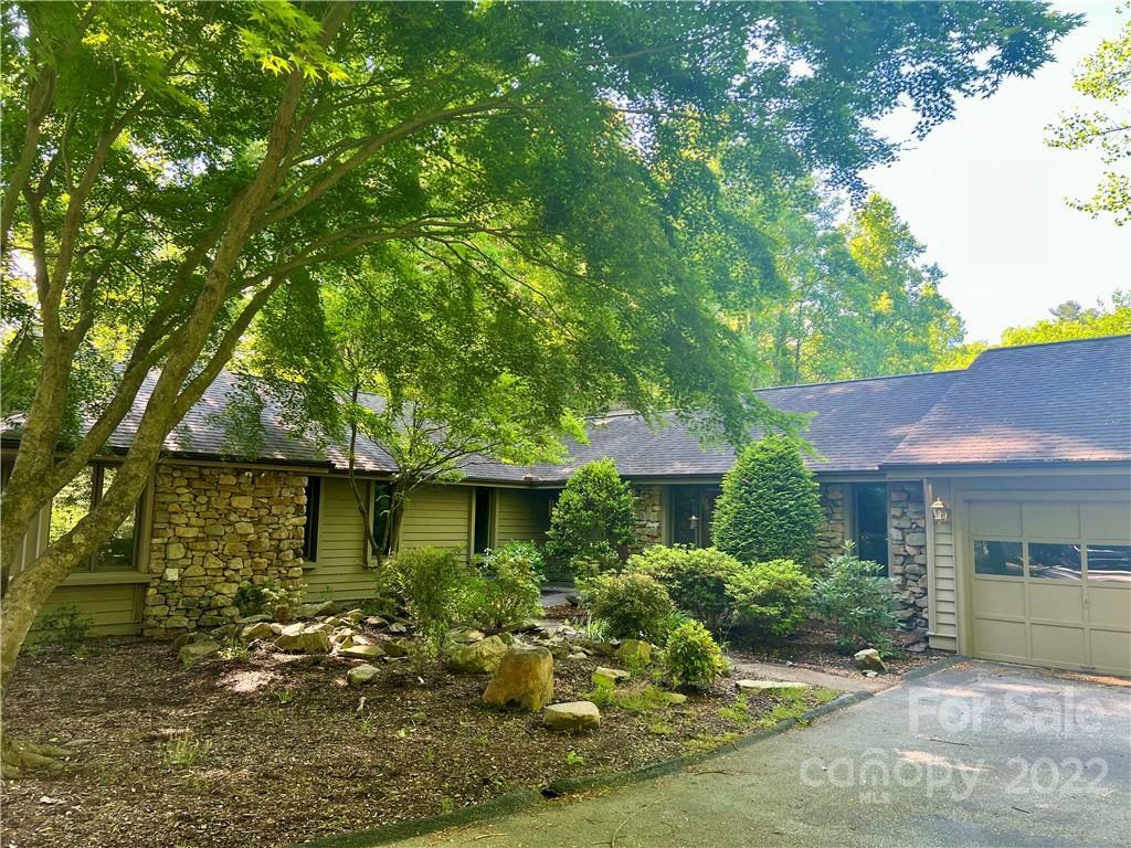 Property Photo:  112 Camellia Way  NC 28739 