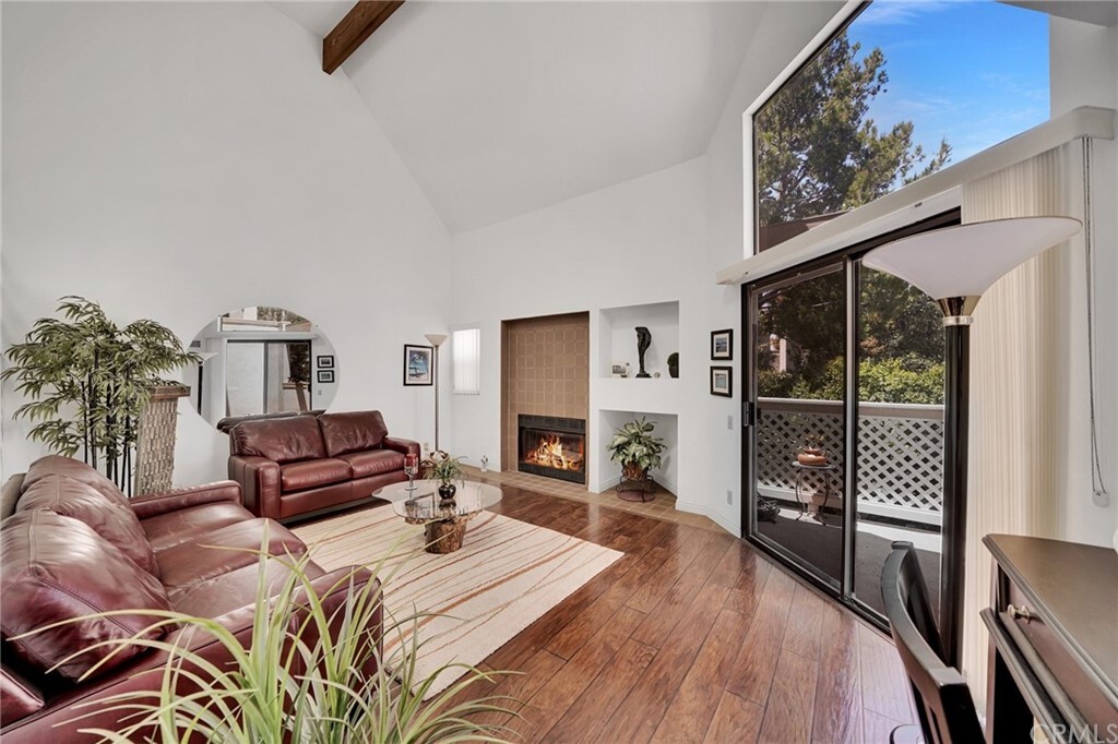 Property Photo: 222 8 N Singingwood Street 8 CA 92869