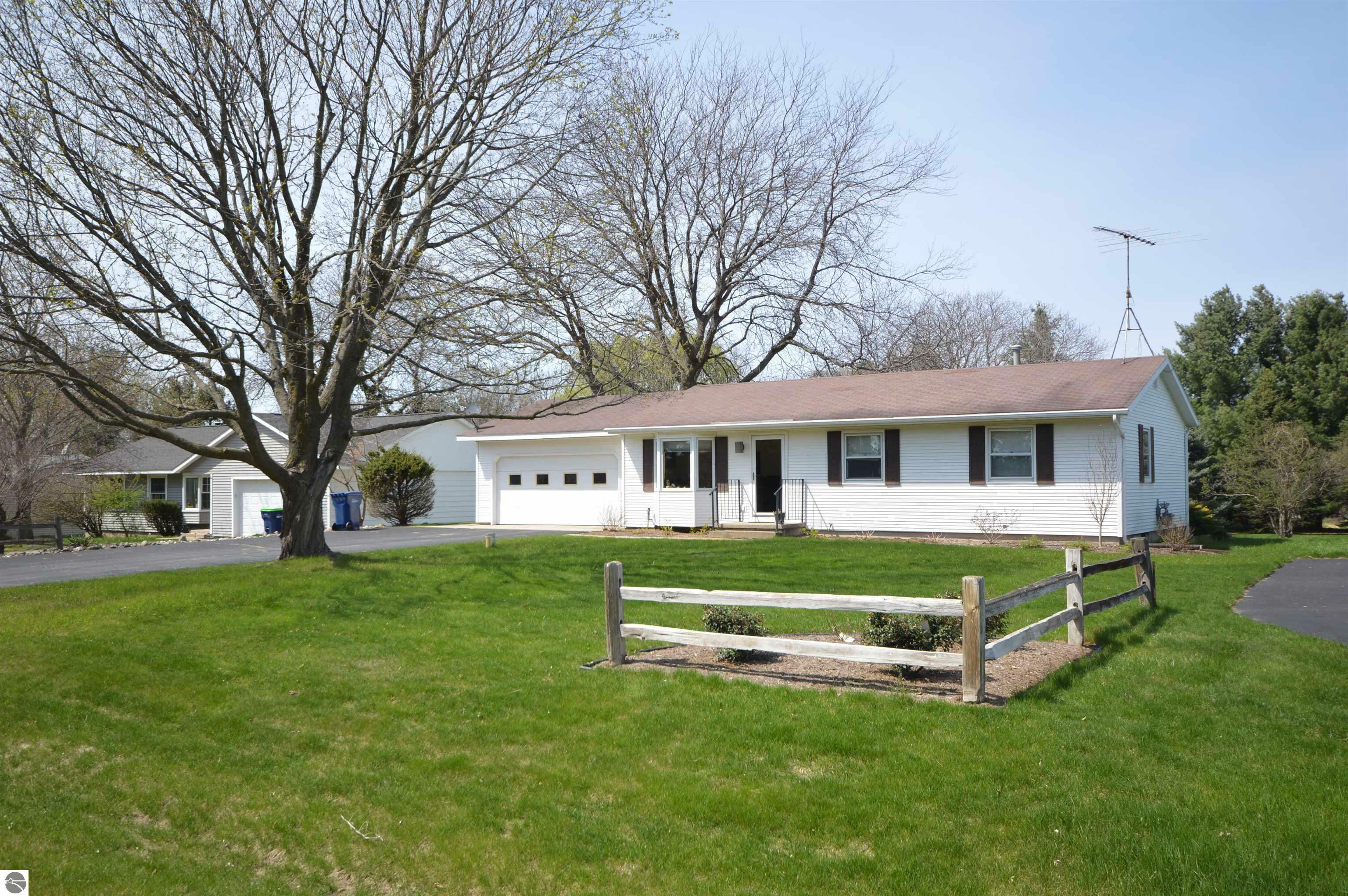 Property Photo:  3192 Day Drive  MI 49684-8905 