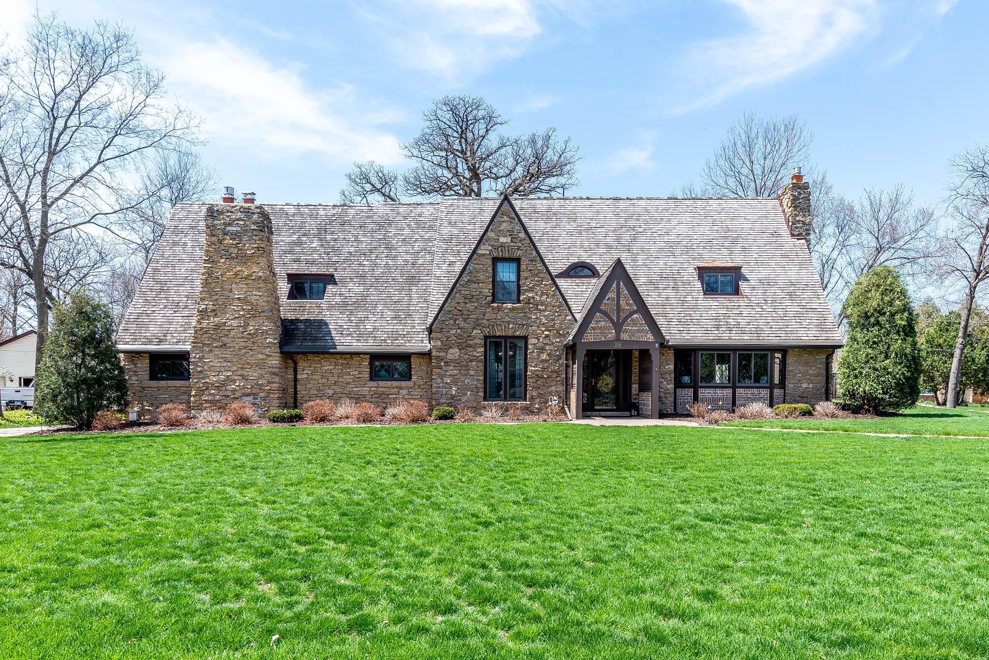 Property Photo: 1026 Carney Avenue MN 56001