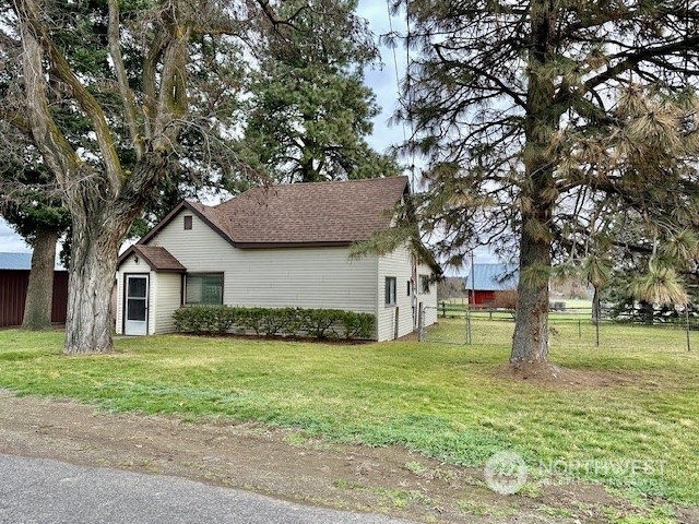 Property Photo:  1111 Rooster Road  WA 99362 