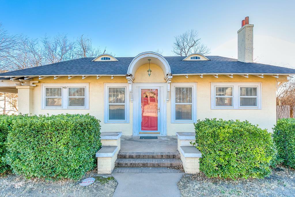 Property Photo:  805 Broadway St  TX 76821 