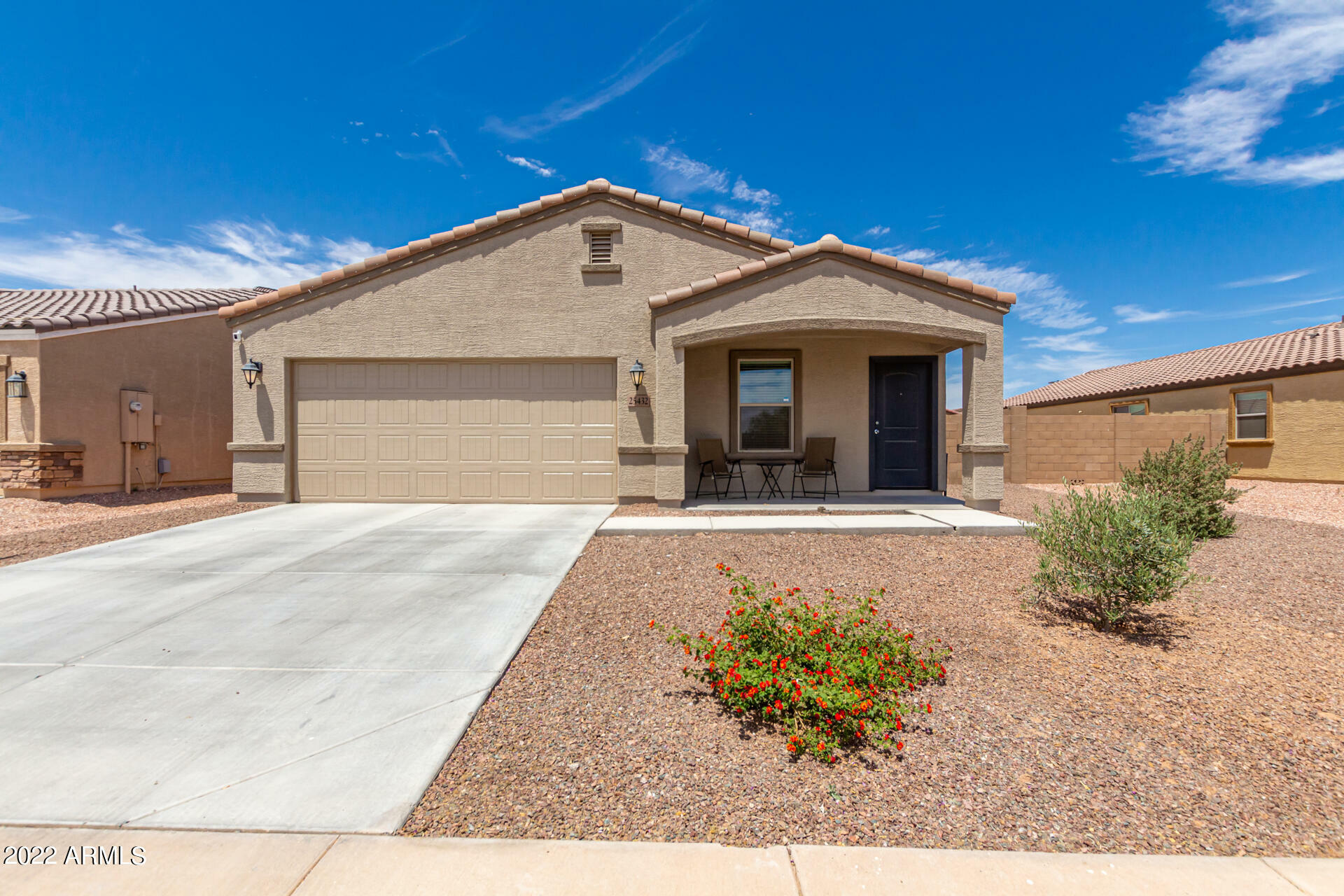 Property Photo: 25432 W Yanez Drive AZ 85326