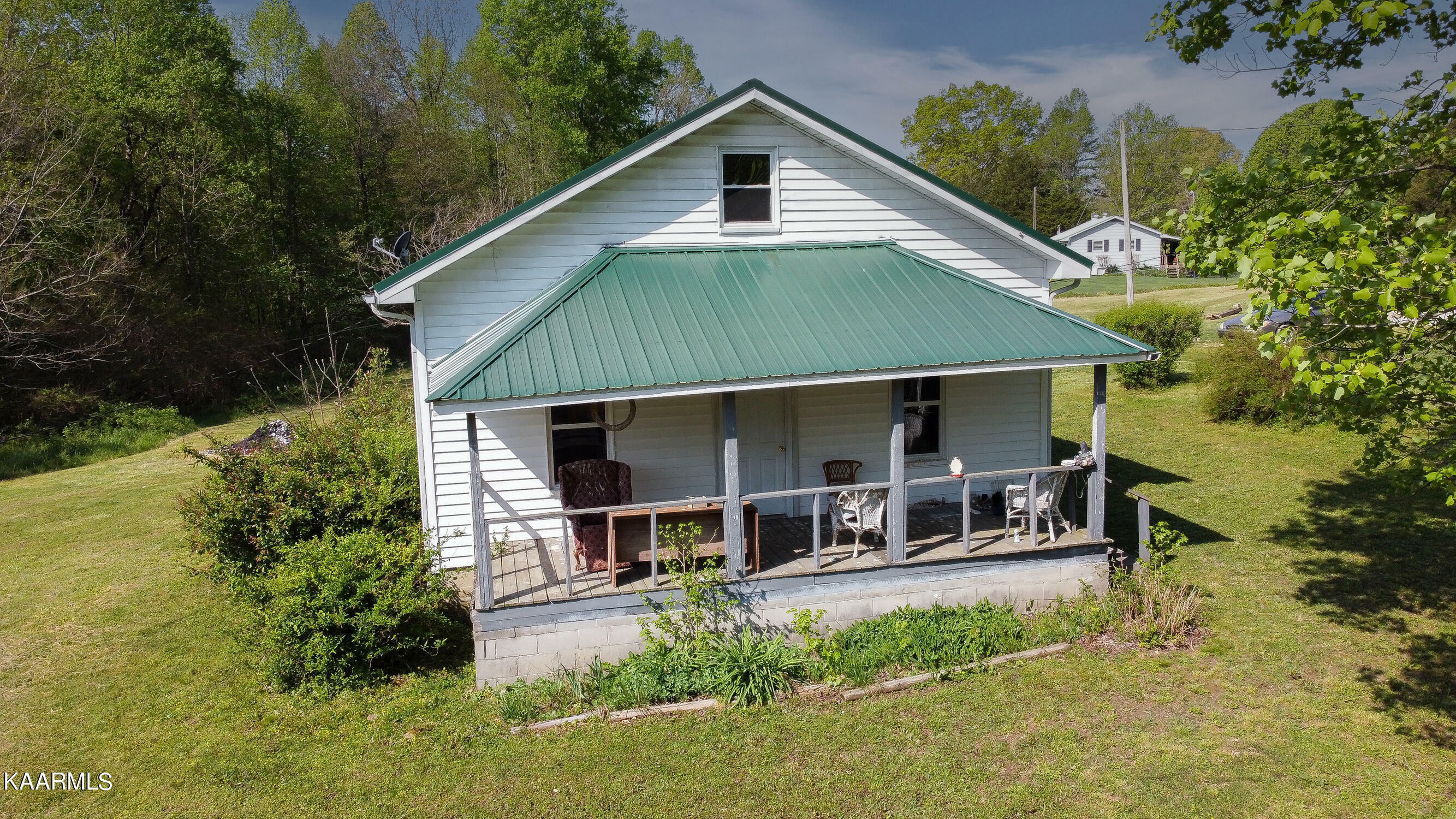 Property Photo:  342 Raines Rd  TN 37887 