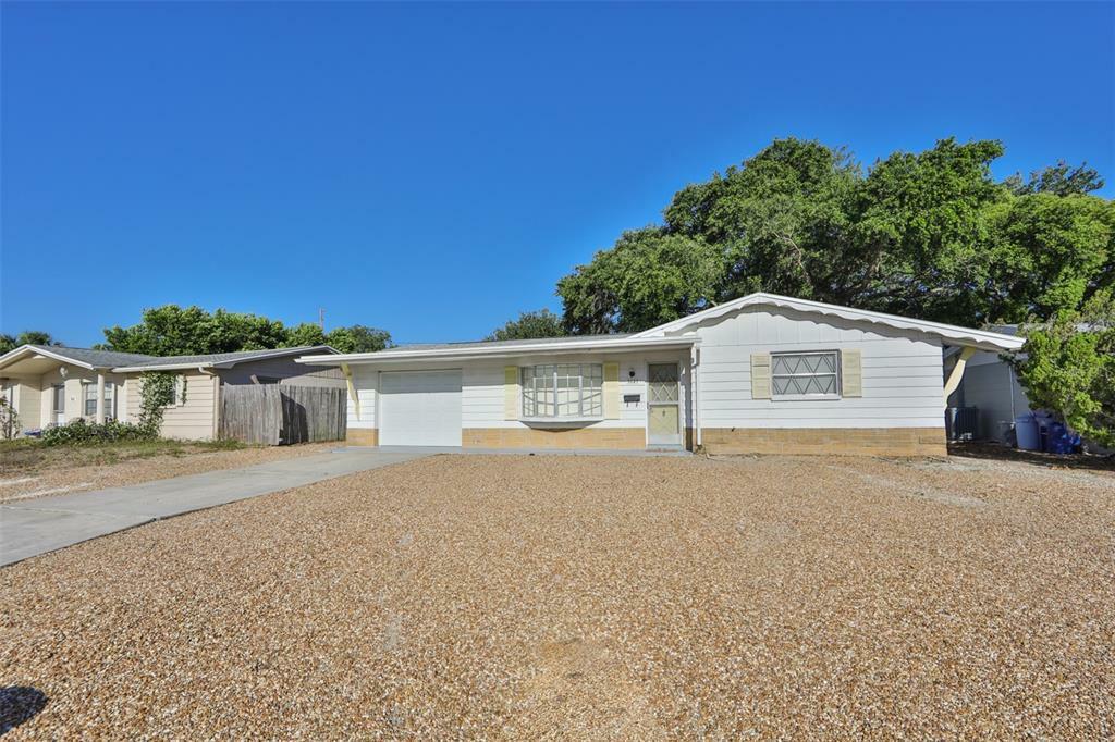 Property Photo:  3643 Winder Drive  FL 34691 