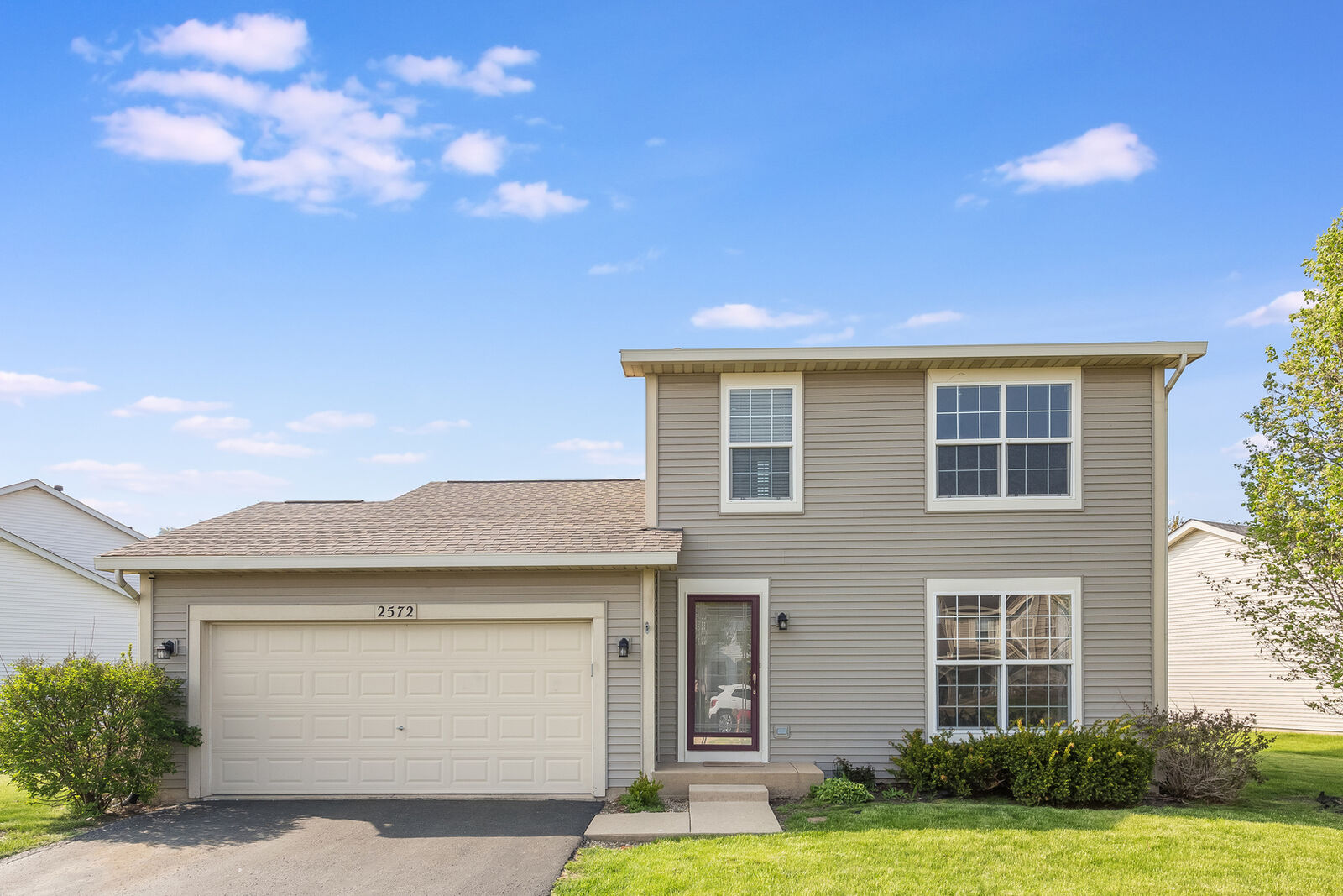 Property Photo:  2572 Shauna Drive  IL 60538 