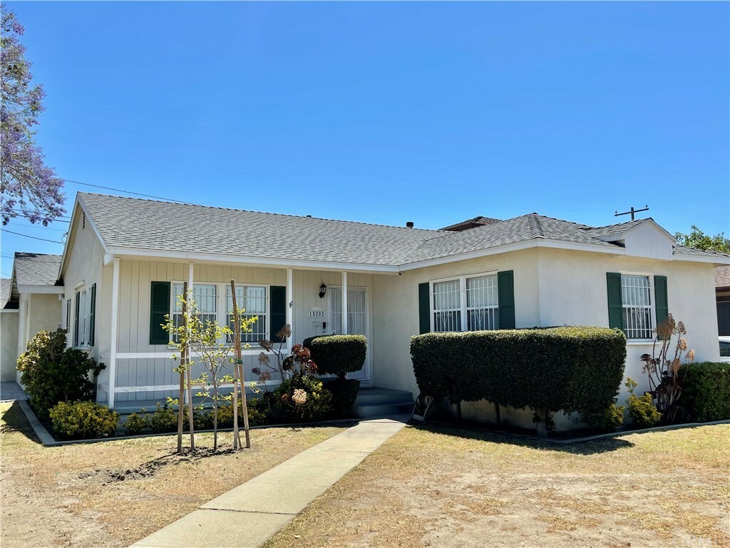 Property Photo:  15202 Sylvanwood Avenue  CA 90650 