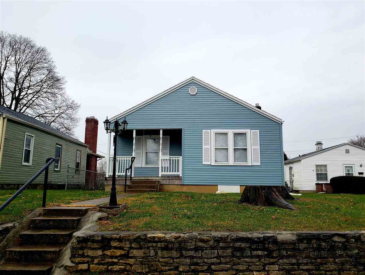 Property Photo:  117 SW 14th Street  IN 47374 