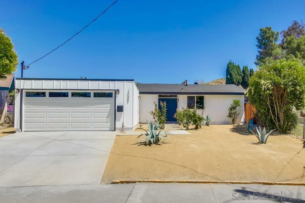 Property Photo:  14345 Erin Ln  CA 92064 