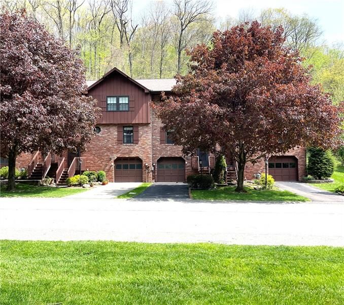 Property Photo: 144 Old English Rd PA 15237