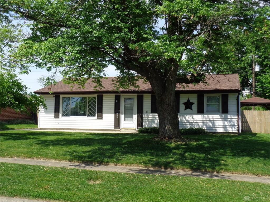Property Photo:  3931 N Haven Way  OH 45414 