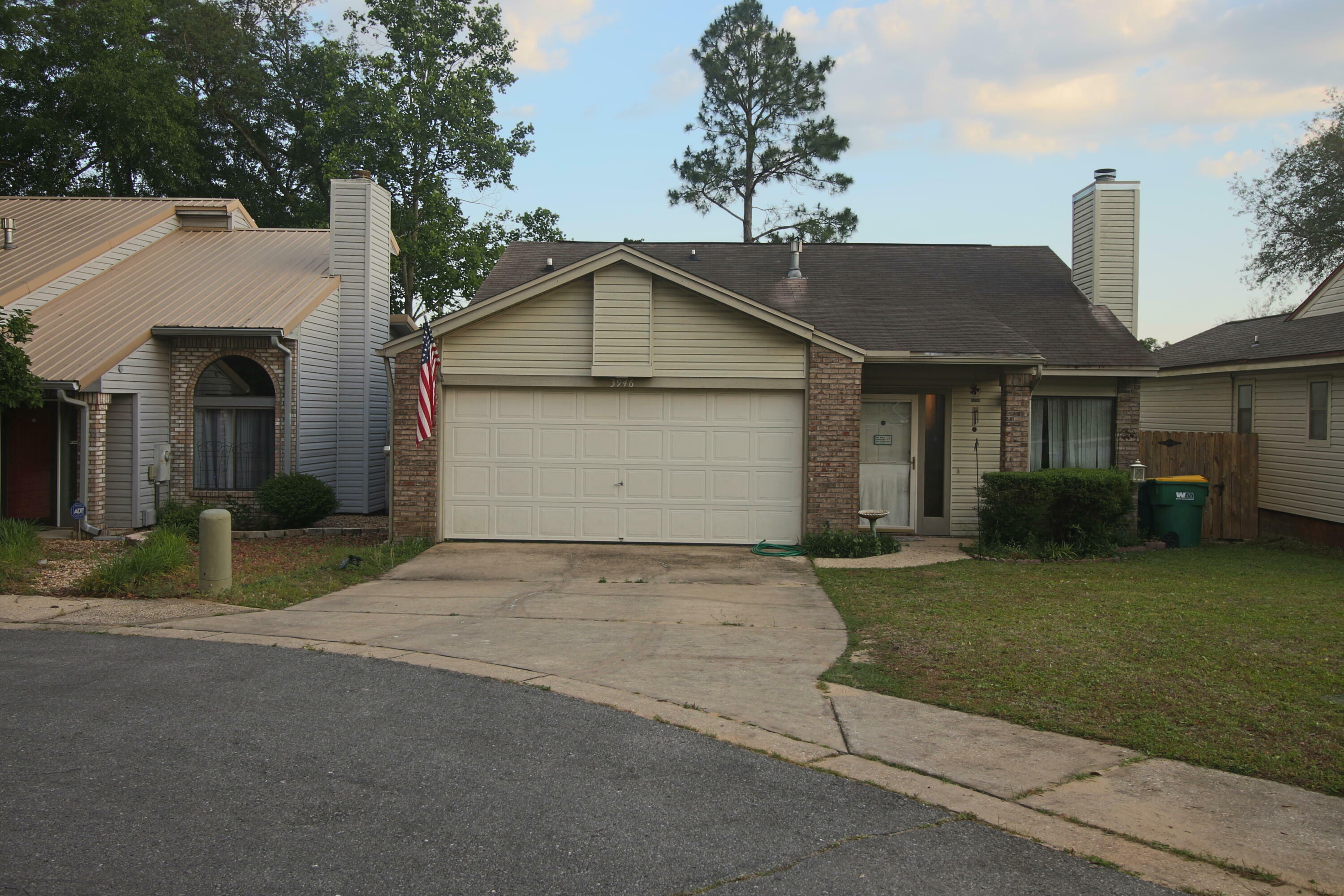 Property Photo:  3946 Balsam Drive  FL 32578 