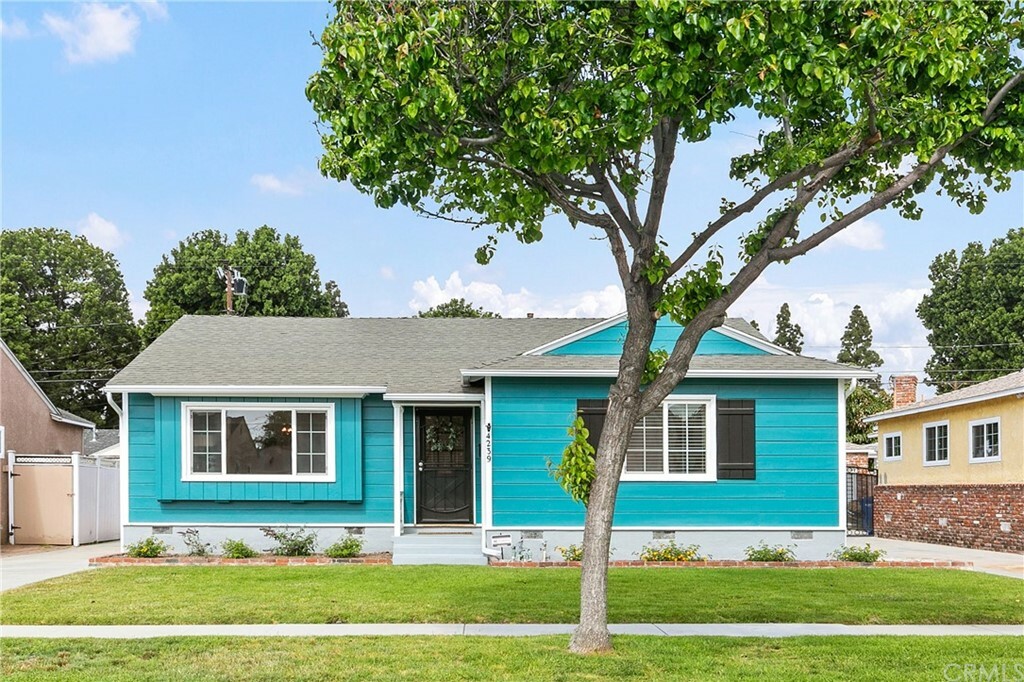 Property Photo: 4239 Monogram Avenue CA 90713
