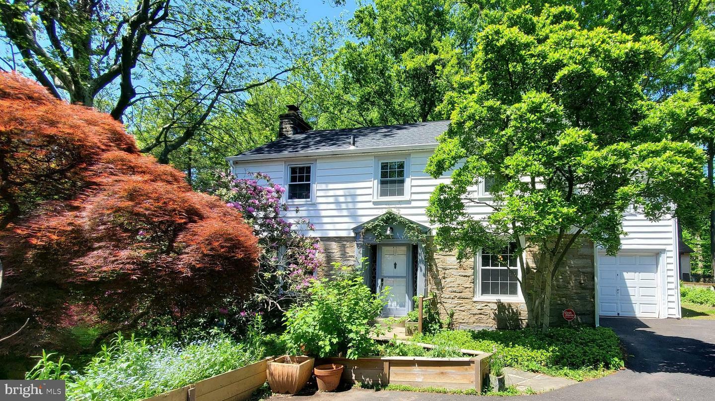 Property Photo: 1040 Huntingdon Pike PA 19006