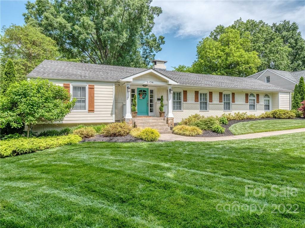 Property Photo: 2926 Eastburn Road NC 28210