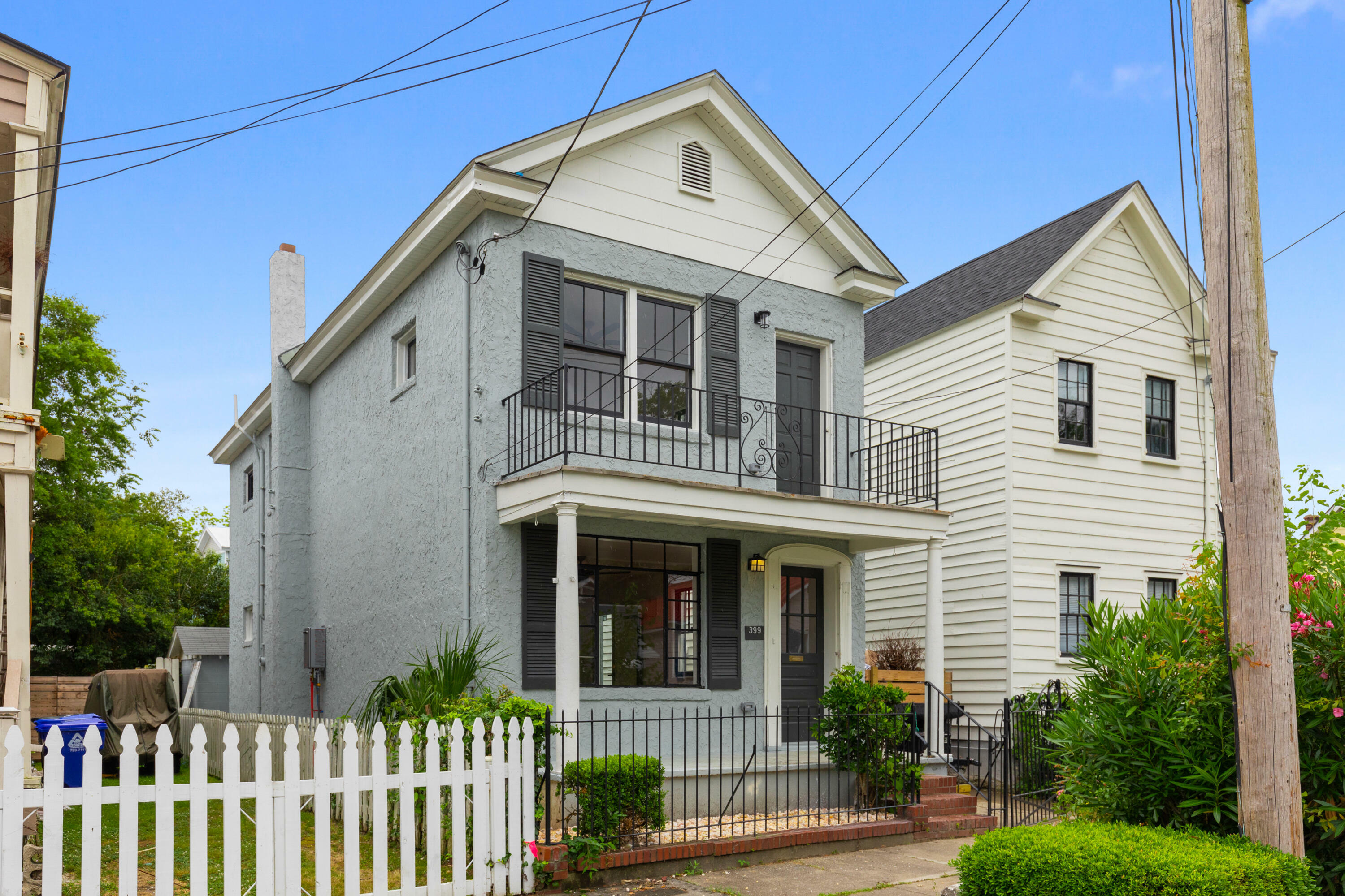 399 Sumter Street  Charleston SC 29403 photo