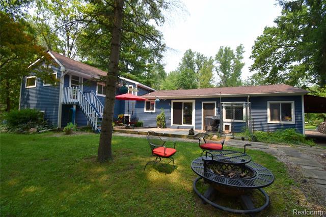 Property Photo:  9425 Galatian Drive  MI 48189 