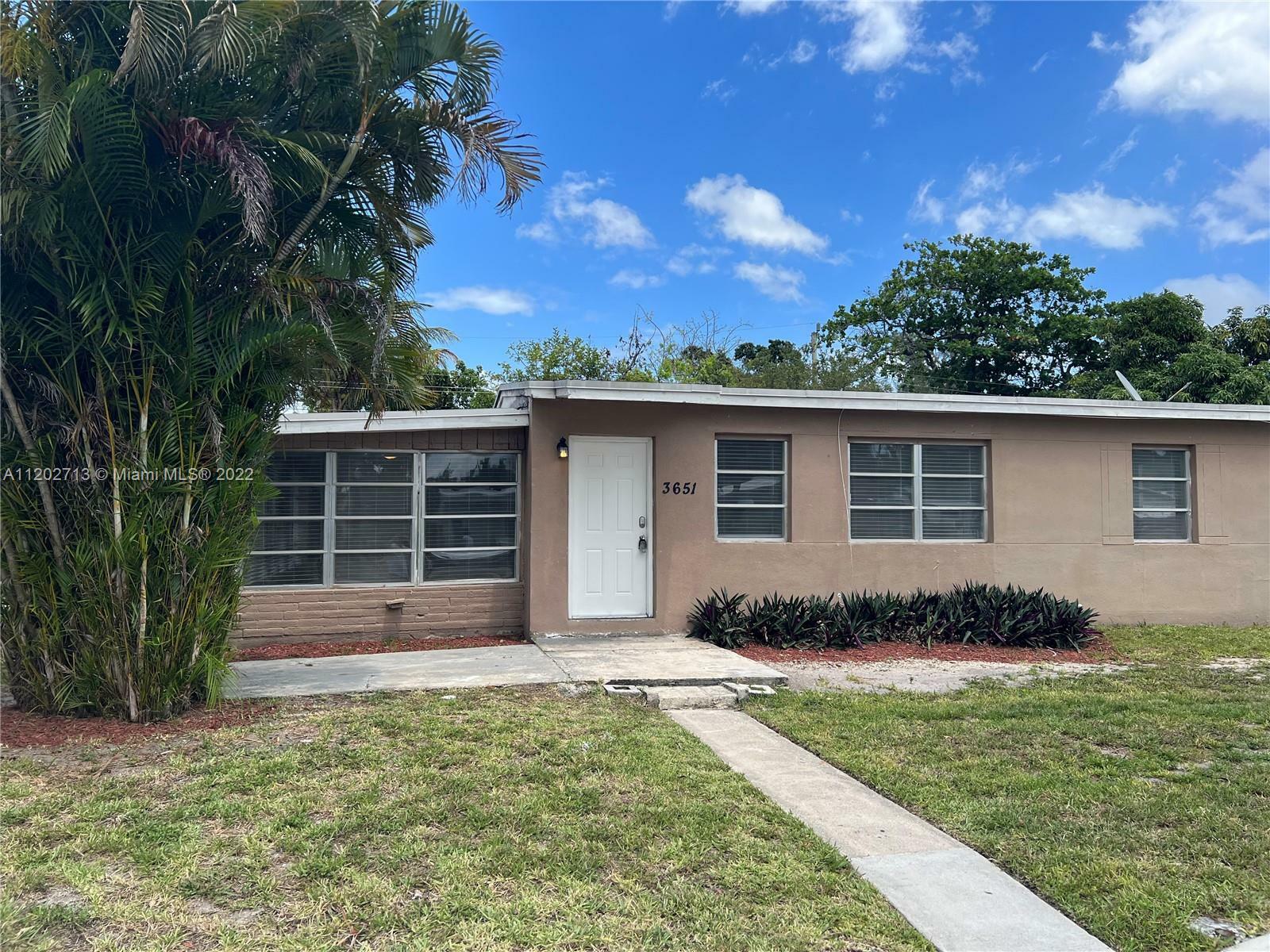 Property Photo:  3651 SW 46th Ave  FL 33023 