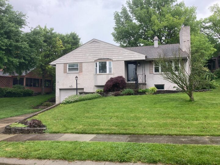 1181 Susan Dr  Hamilton OH 45013 photo