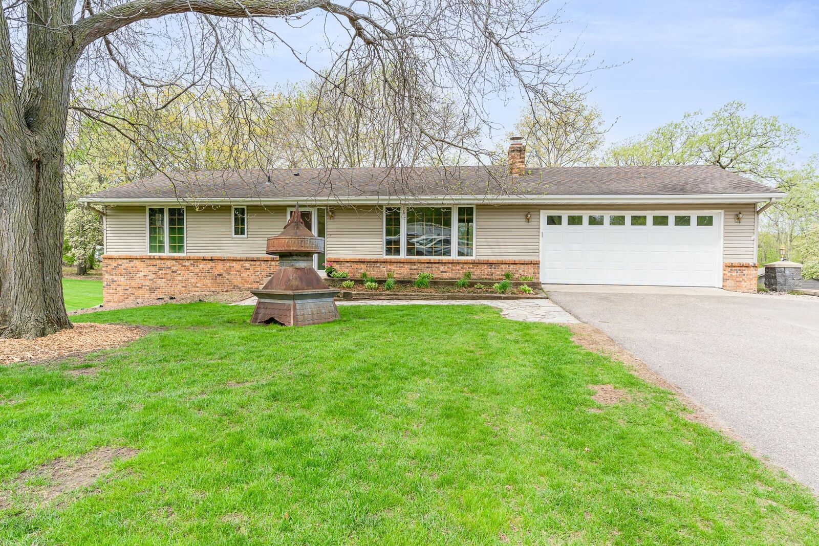 Property Photo:  18450 Blake Road  MN 55372 