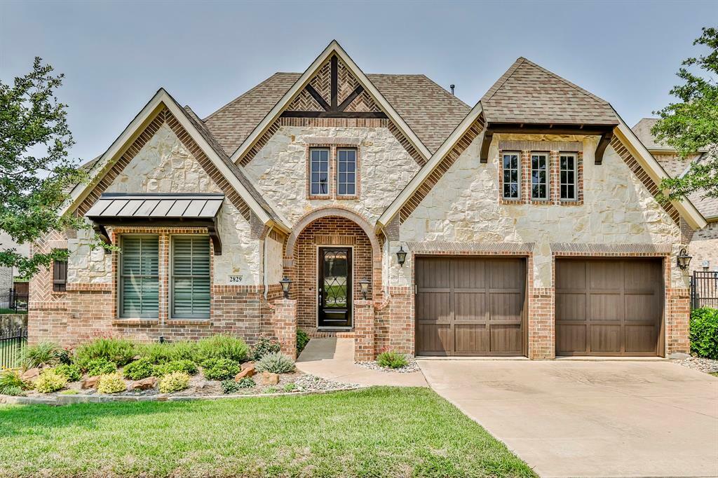 Property Photo: 2829 Volterra Way TX 76248