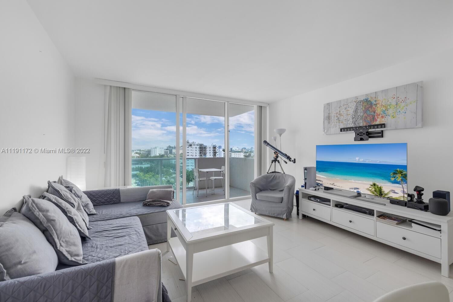 Property Photo:  1200 West Ave 817  FL 33139 