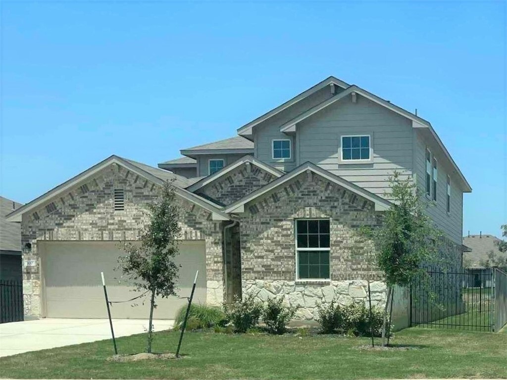 Property Photo:  100 Queen Anne Drive  TX 78641 