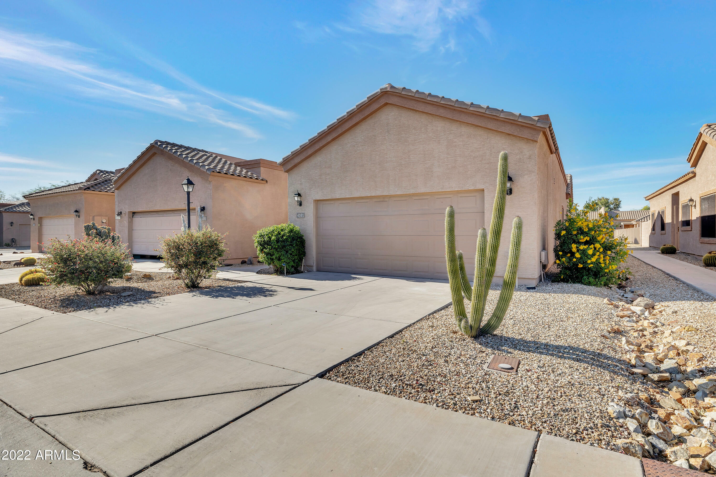 Property Photo:  18650 N 91st Avenue 4101  AZ 85382 