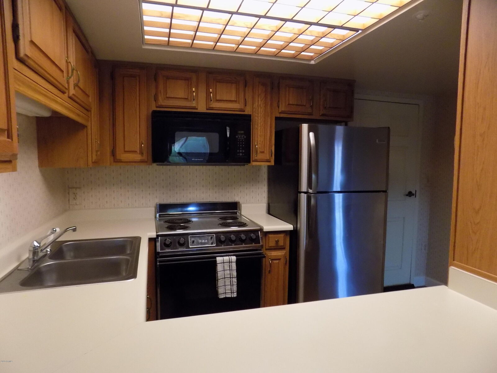 Property Photo:  10330 W Thunderbird Boulevard C328  AZ 85351 