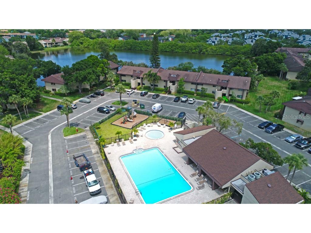 Property Photo: 10735 Village Club Circle N 105 FL 33716