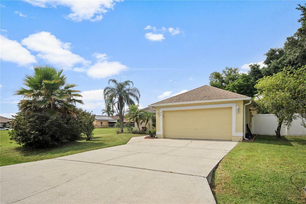 Property Photo:  66 Cordona Drive  FL 34758 