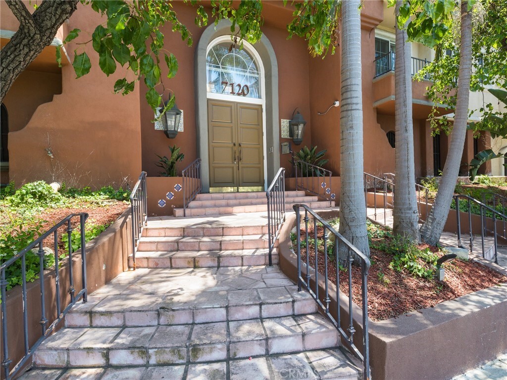 Property Photo:  7120 La Tijera Boulevard D201  CA 90045 