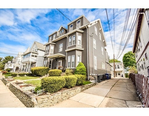 Property Photo:  79 Surrey Street 2  MA 02135 