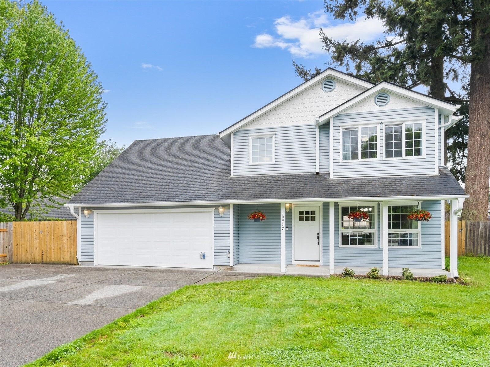 Property Photo:  10917 NE 98th Circle  WA 98662 