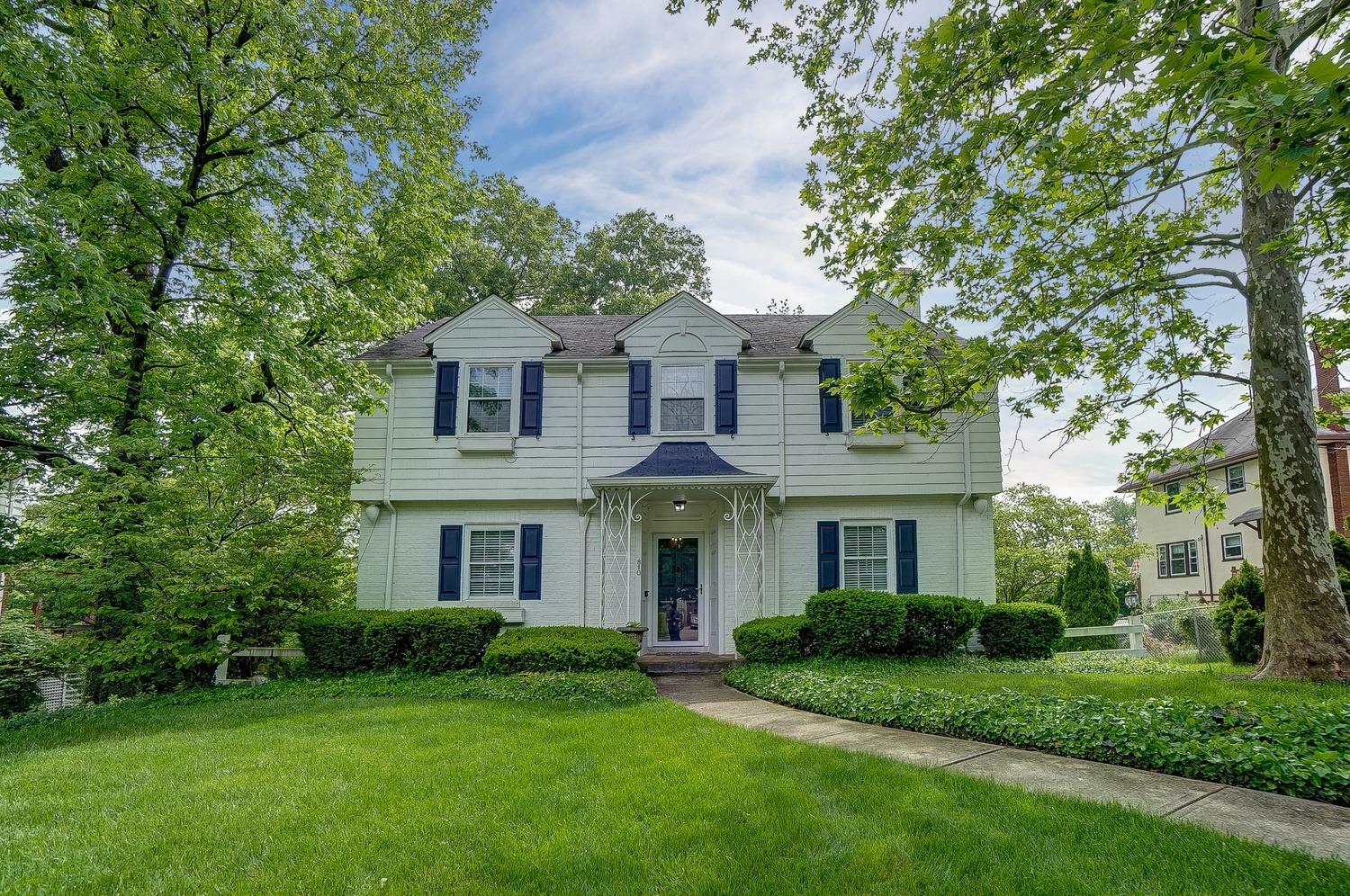 Property Photo: 810 Kreis Ln OH 45205