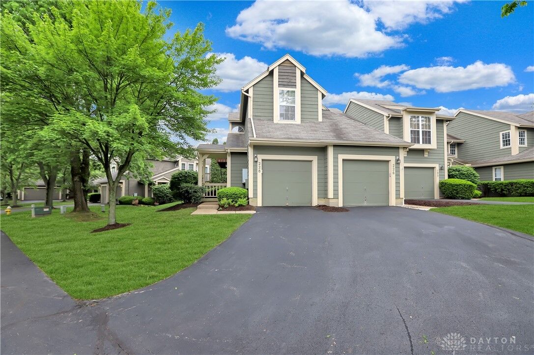 Property Photo: 228 Queens Crossing OH 45458