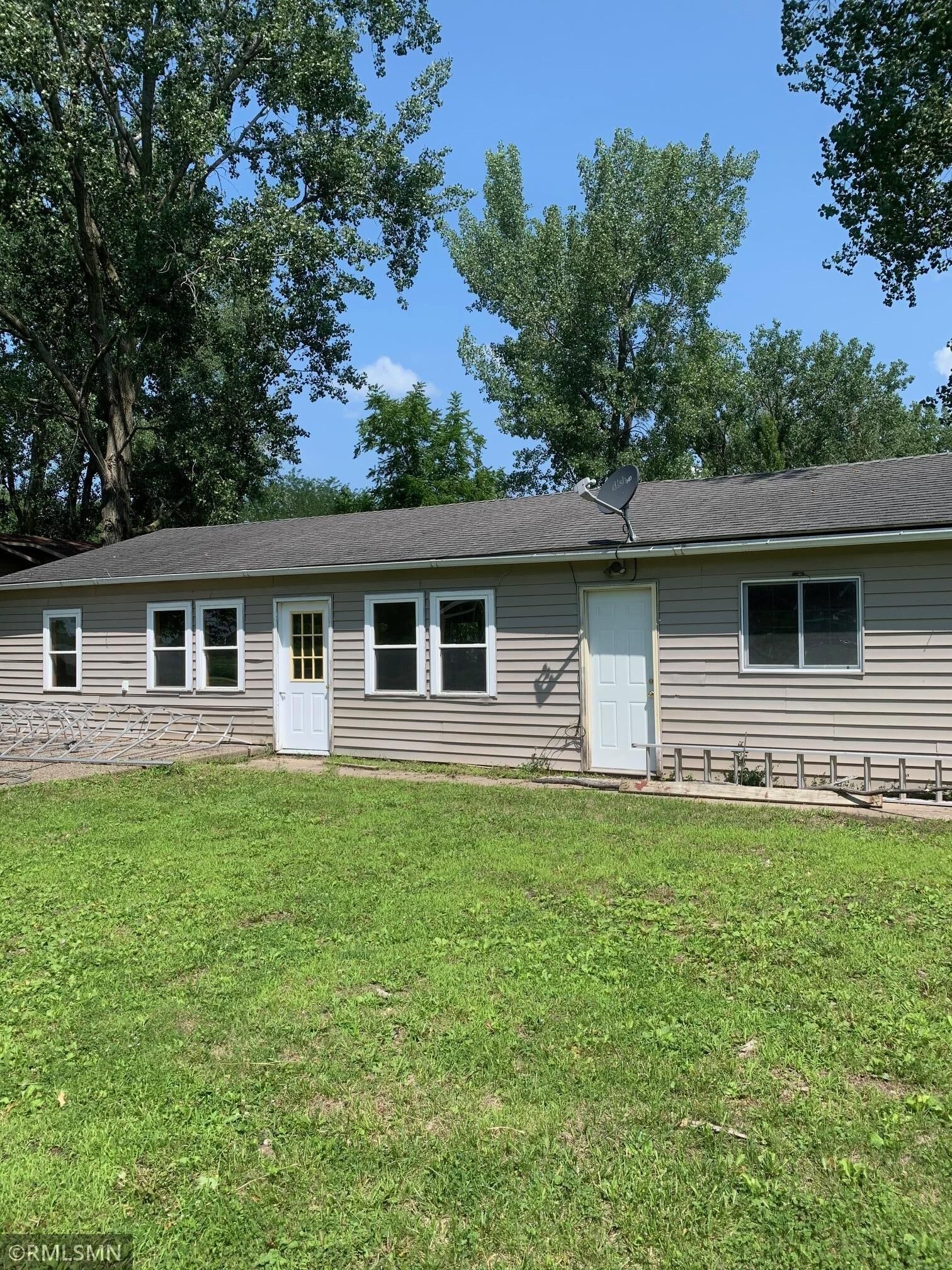Property Photo: 903 Lillian Street MN 56096