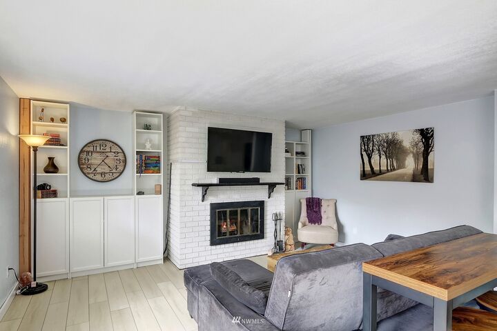 Property Photo: 9912 NE 190th Street B WA 98011