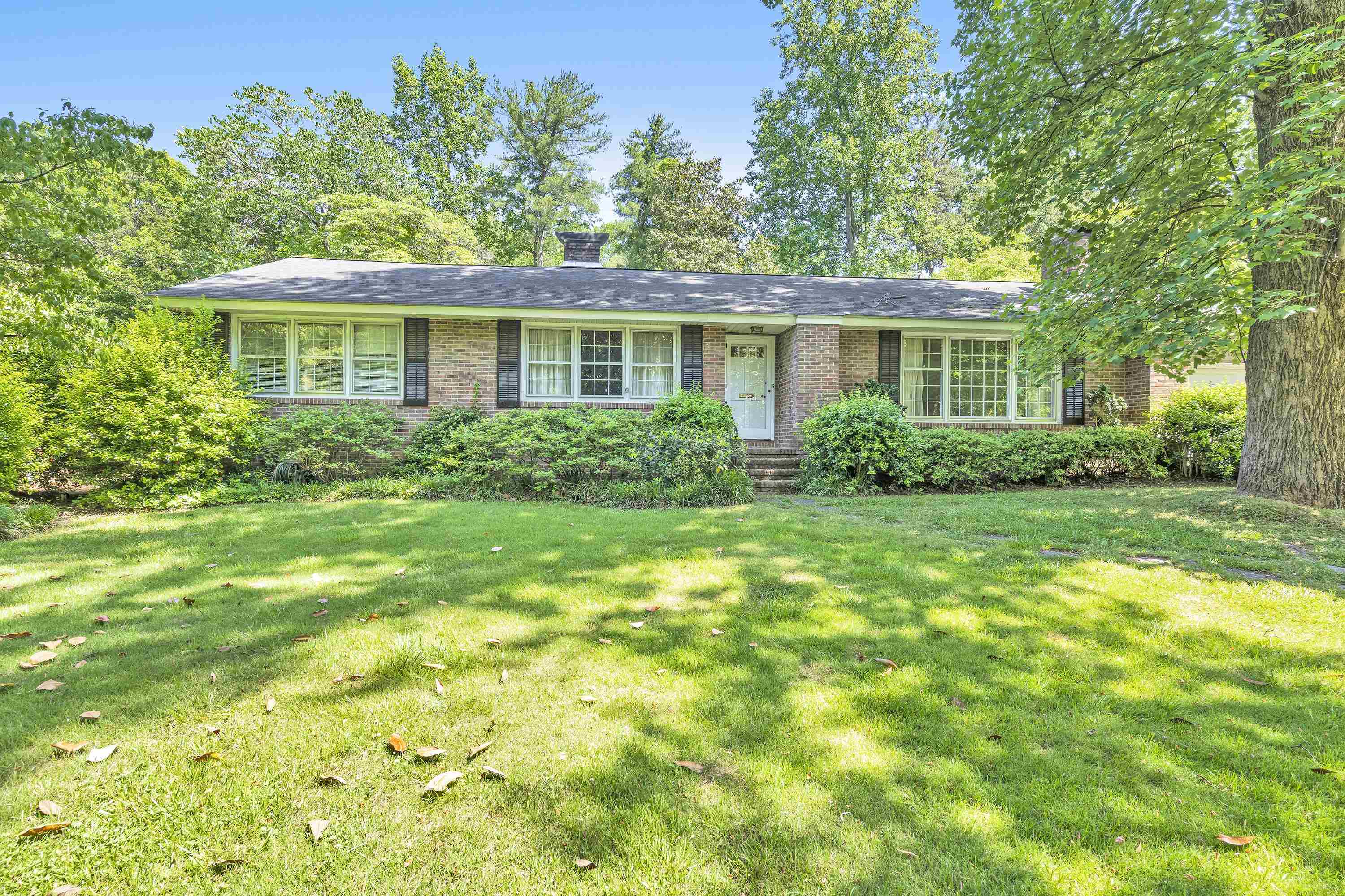 Property Photo: 117 Eastwood Circle SC 29302