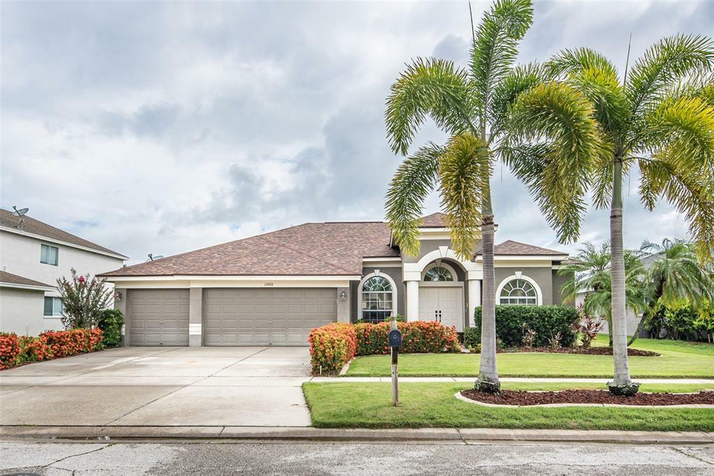 Property Photo: 13006 Carlington Lane FL 33579