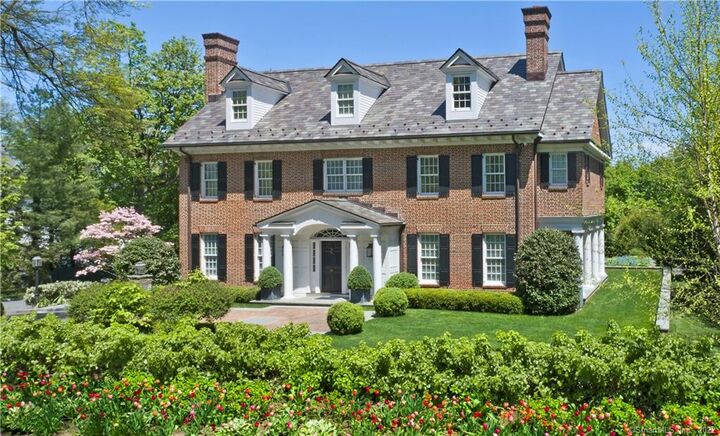 77 Maple Avenue  Greenwich CT 06830 photo