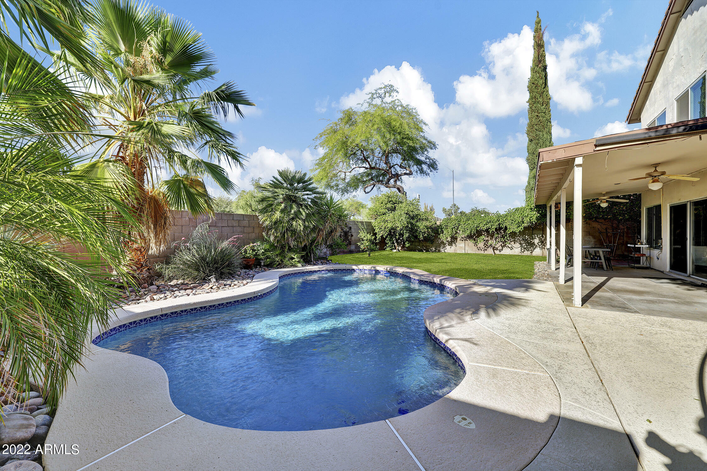 Property Photo: 7148 W Crest Lane AZ 85310