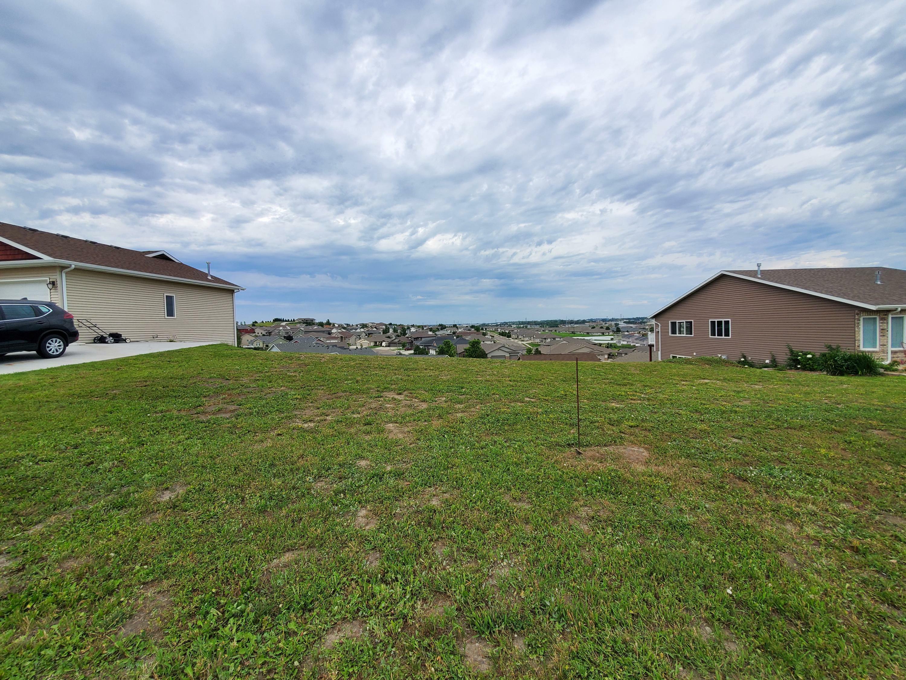 Property Photo:  3218 Eastside Place  ND 58501 