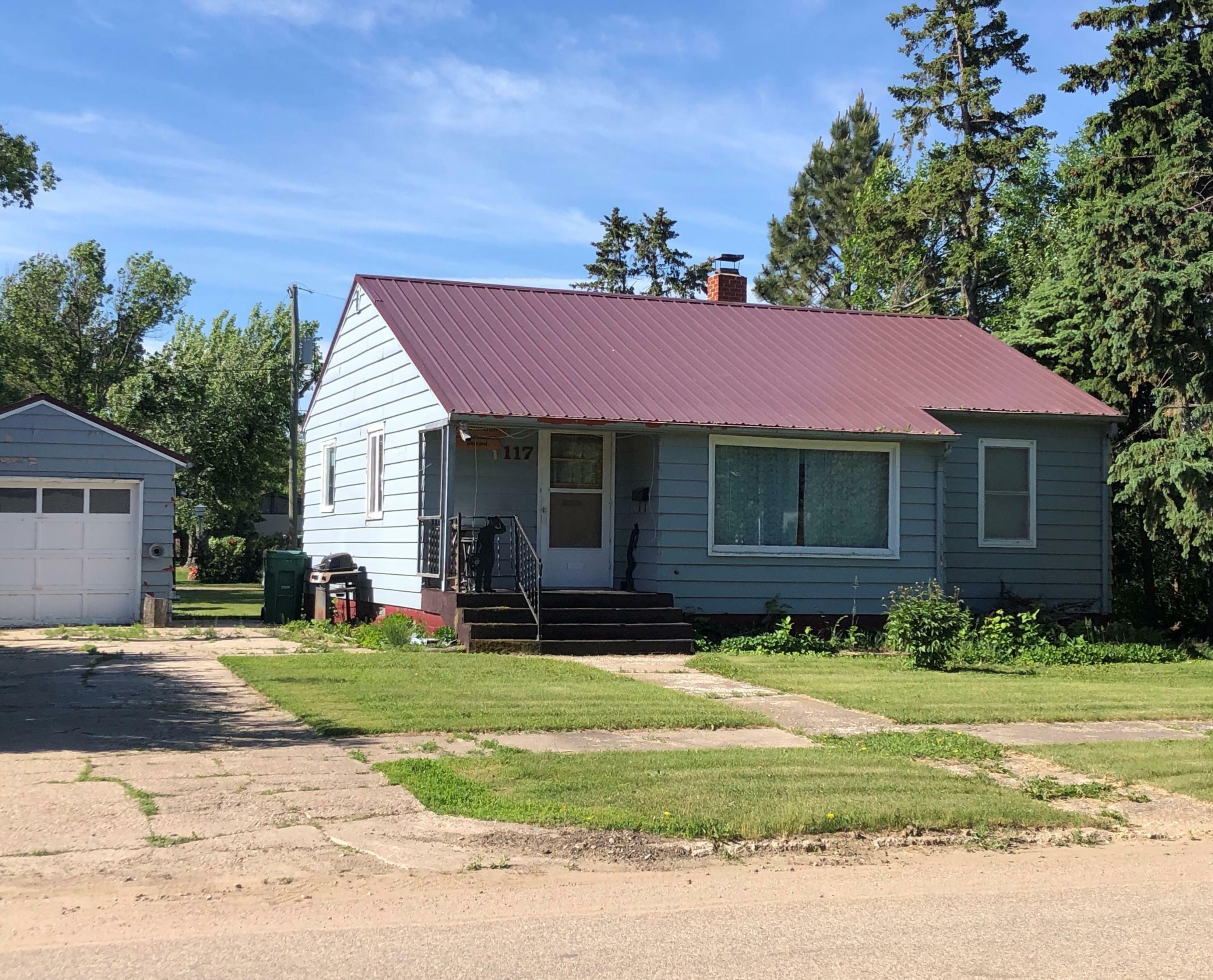 Property Photo:  117 Central Avenue  ND 58356 