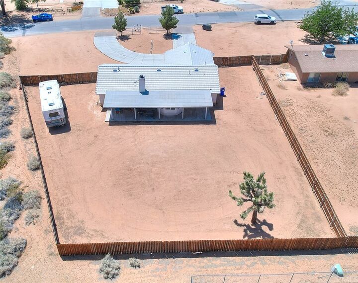 Property Photo:  16719 Neenach Road  CA 92307 