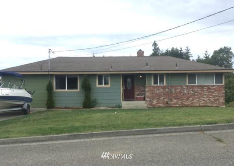 Property Photo:  1727 E 3rd Street  WA 98362 