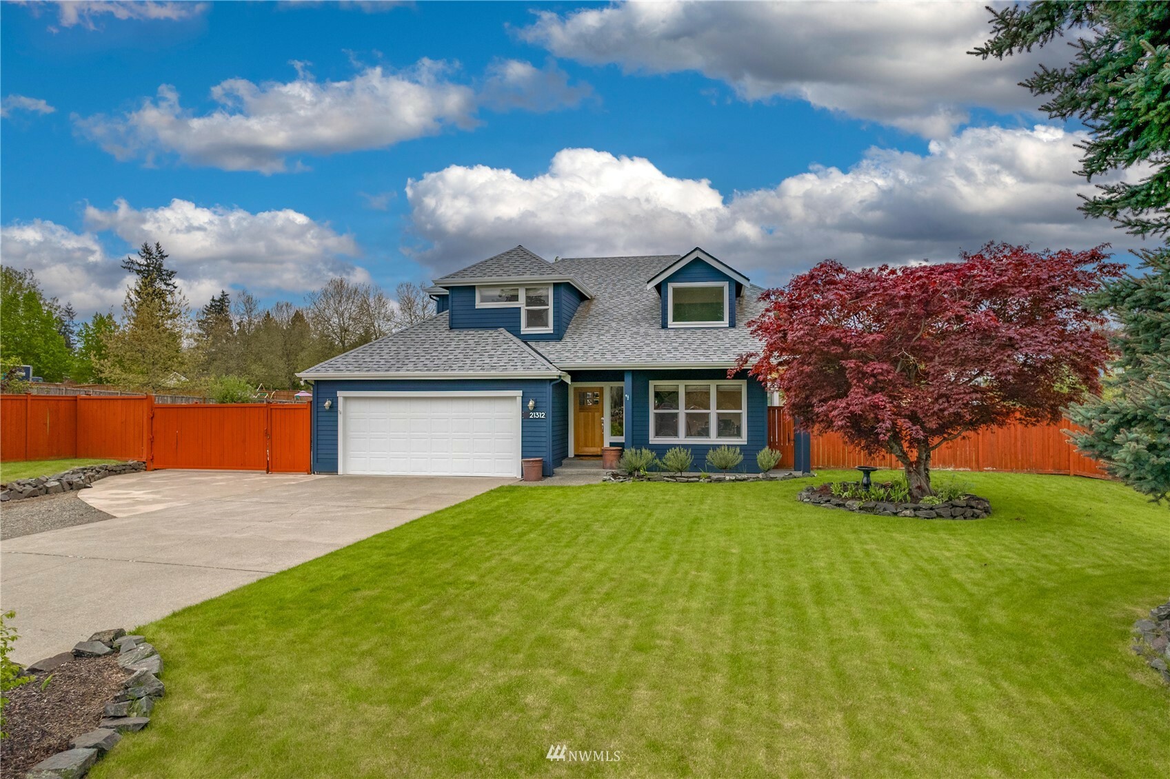 Property Photo: 21312 39th Avenue E WA 98387