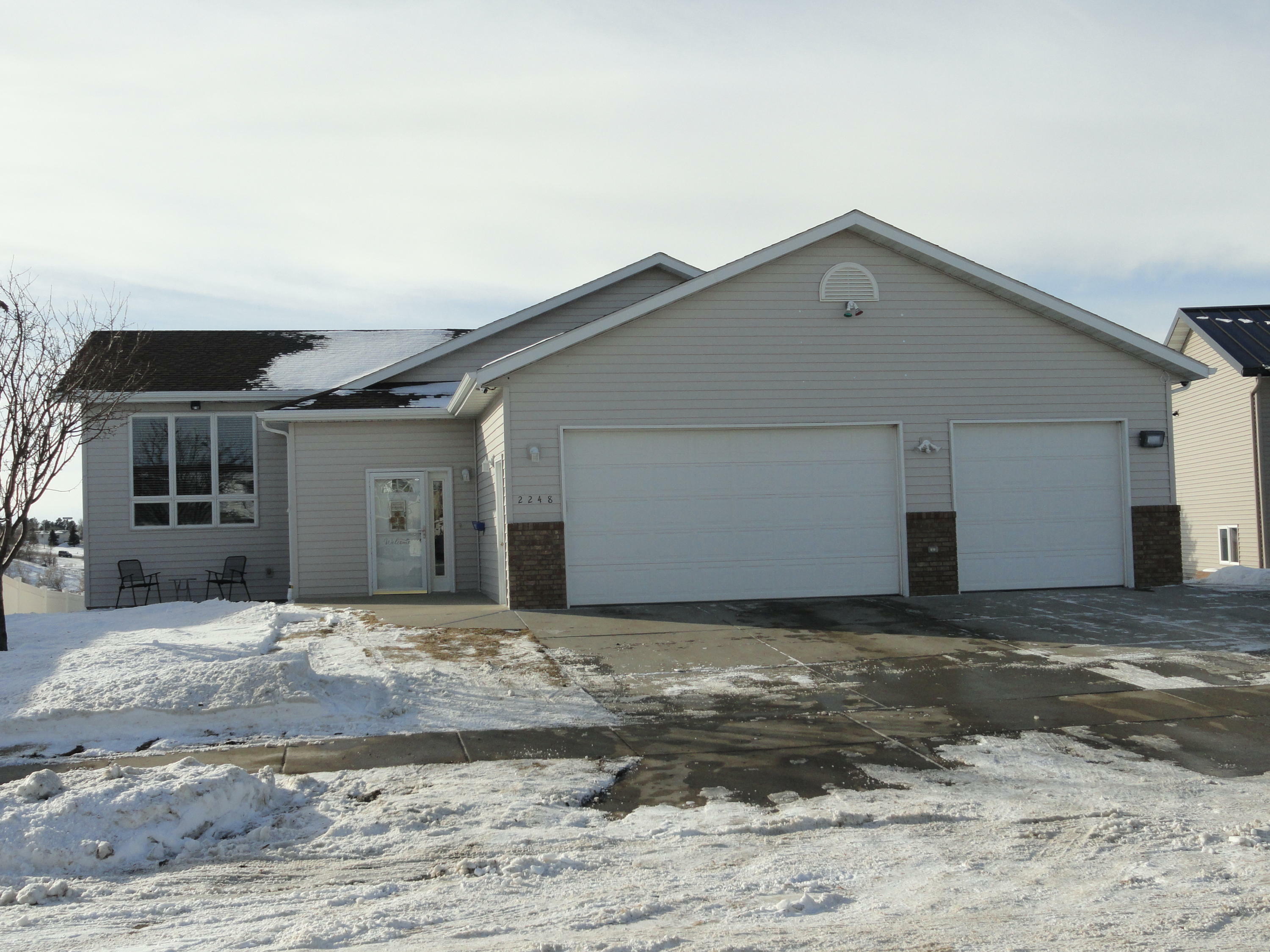 Property Photo:  2248 La Corte Loop  ND 58503 