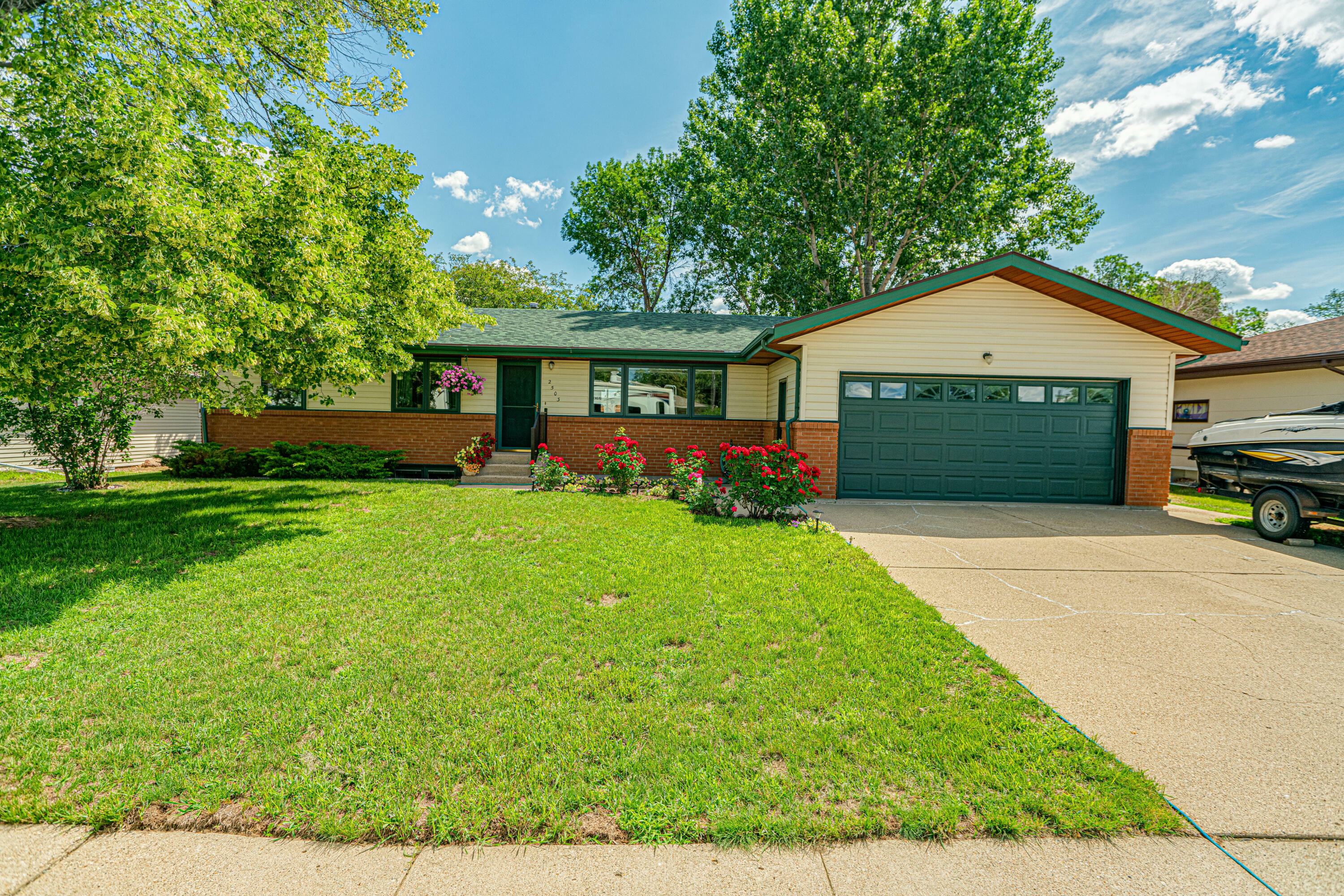 2503 N 6th Street  Bismarck ND 58503 photo