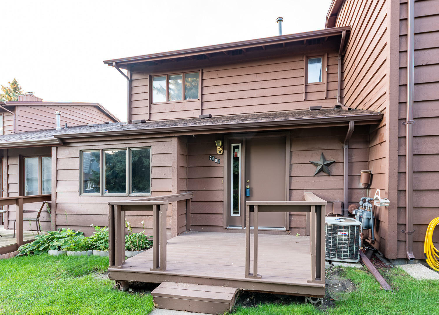 Property Photo:  2903 Winnipeg Drive  ND 58503 